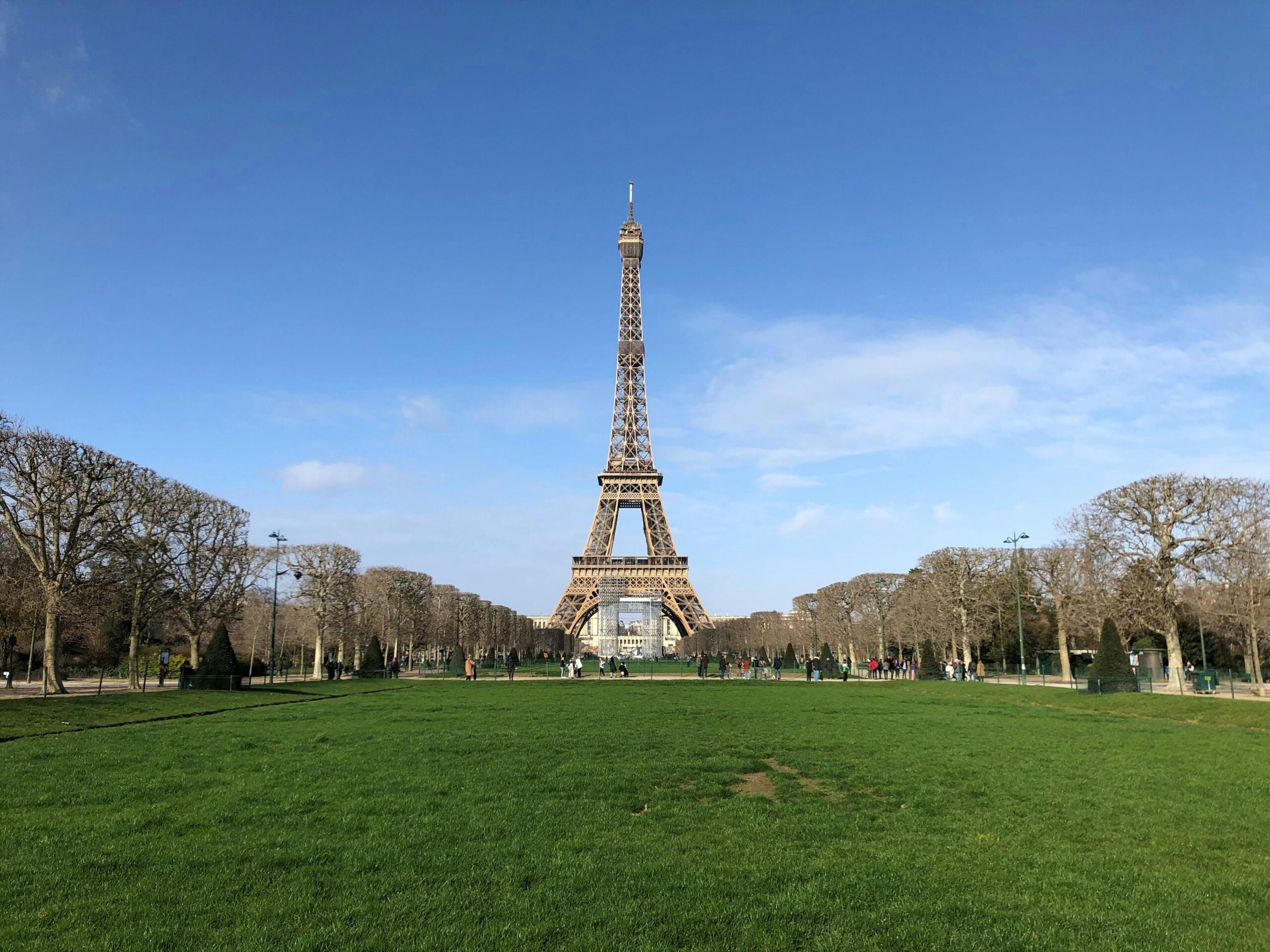 paris eiffel tower