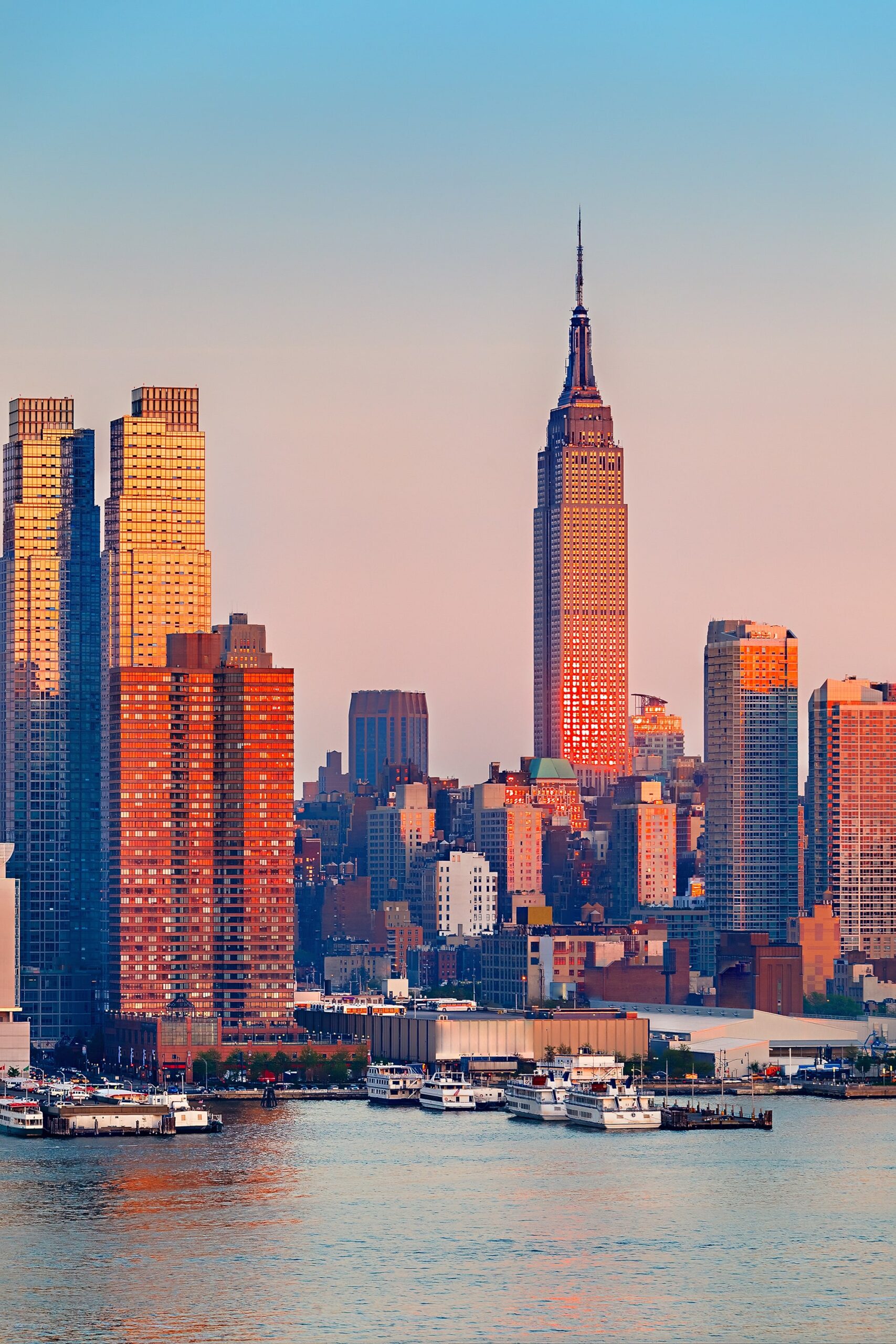 free tour guide to new york - manhattan skyline