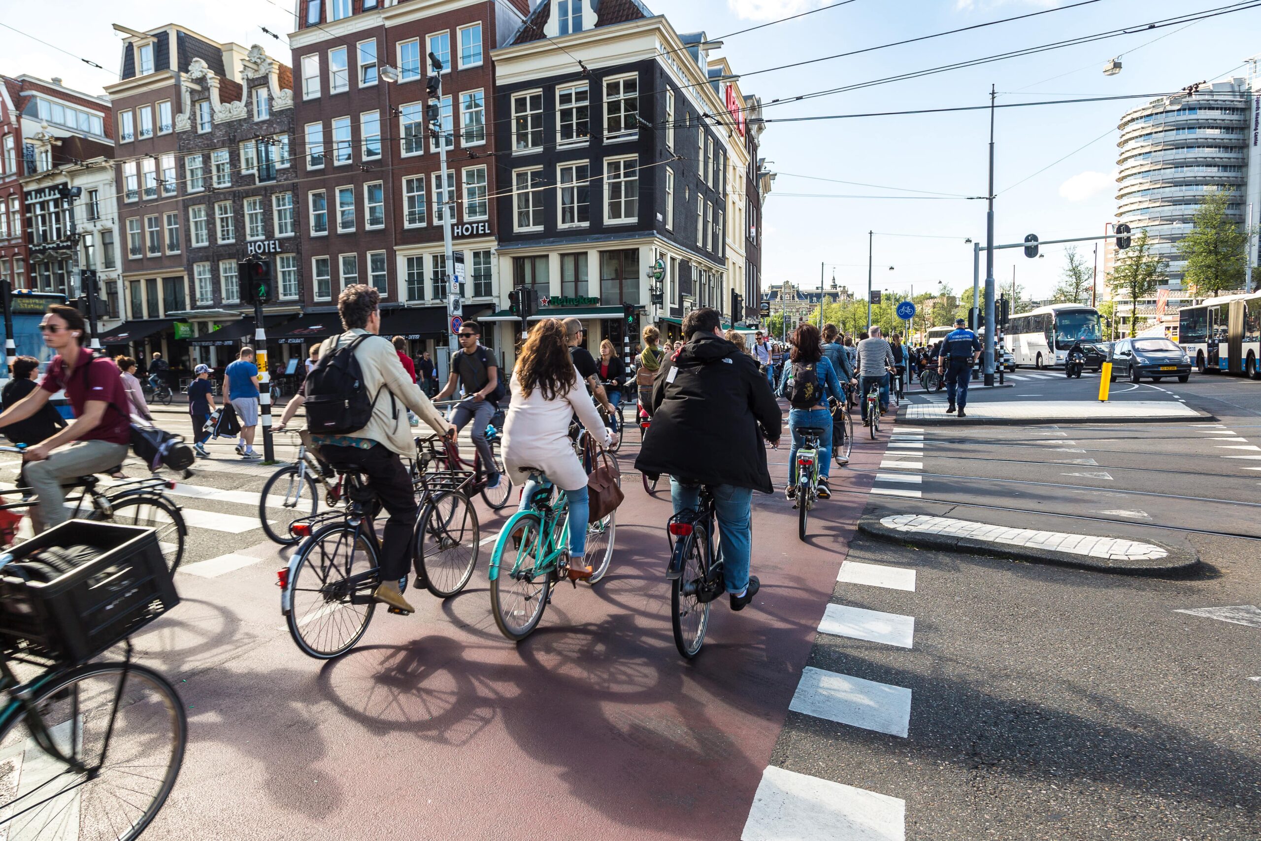 free tour guide to amsterdam - cycling