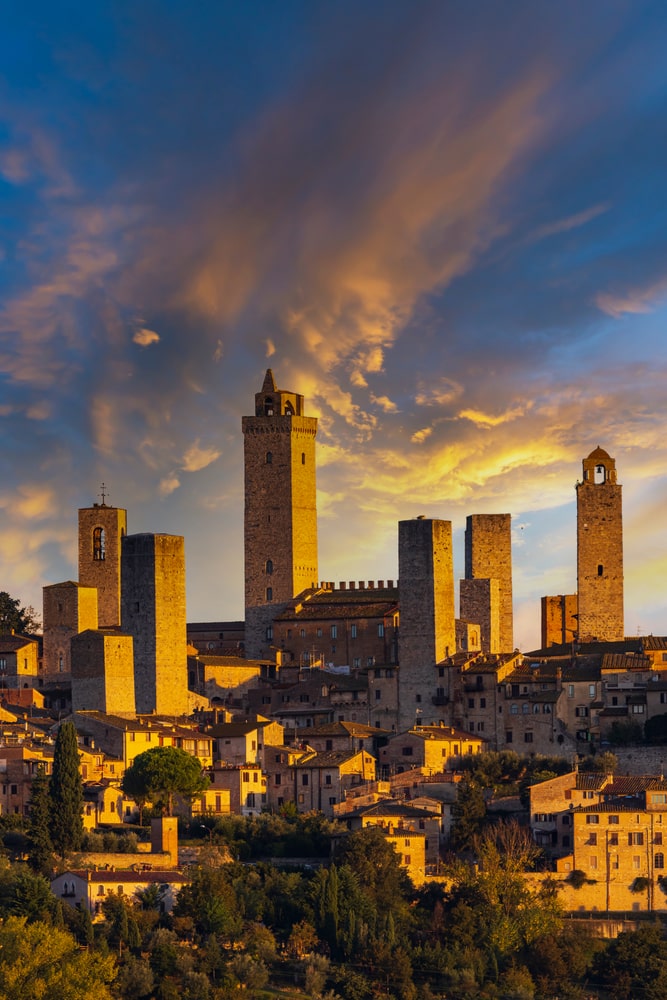 free tour guide to san gimignano - tower